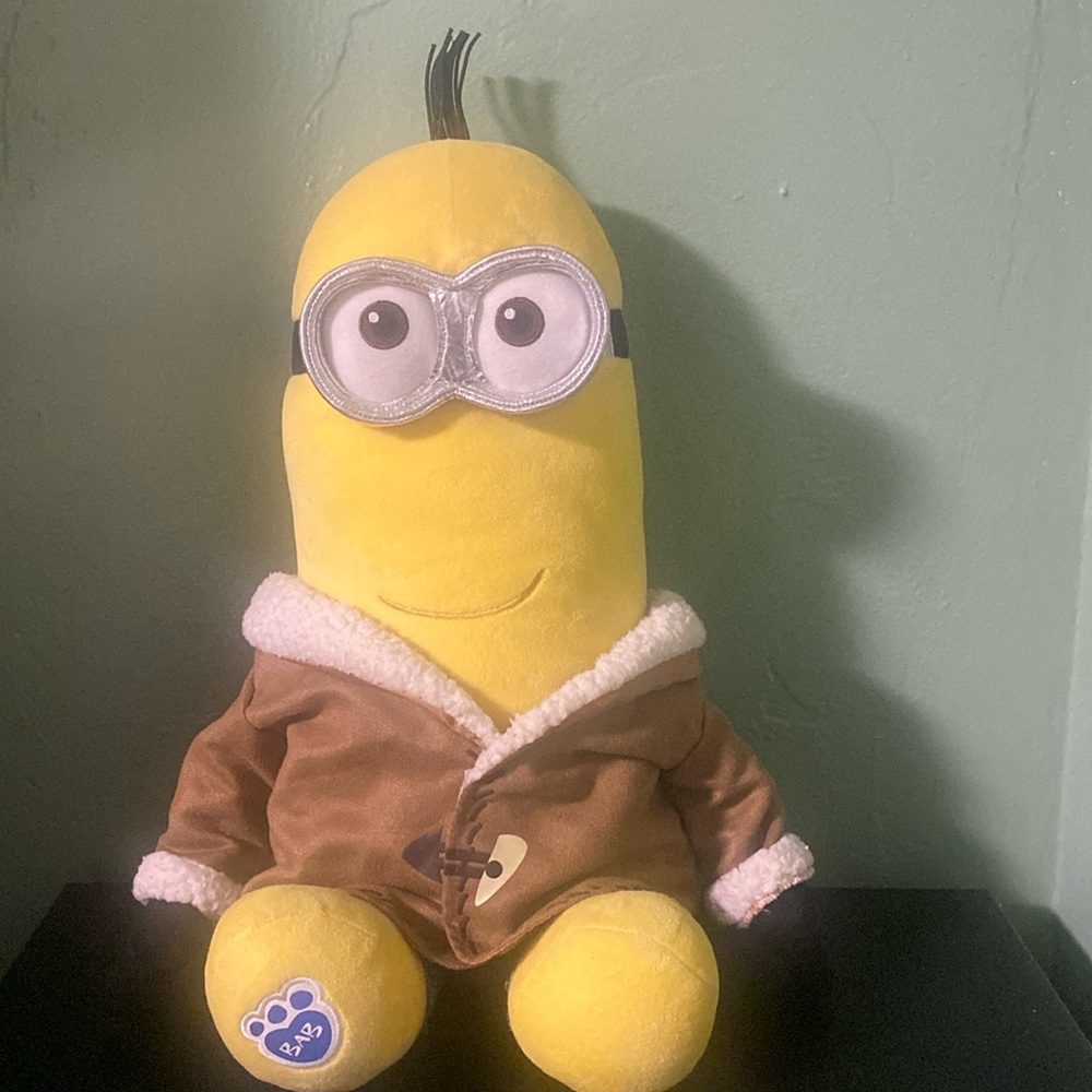 Build a Bear Minion Kevin Plush Illumination Despicable Me Overall & Brown Coat